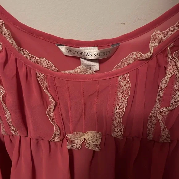 Vintage Victoria’s Secret Babydoll Pink Lace Cami - Picture 2 of 2